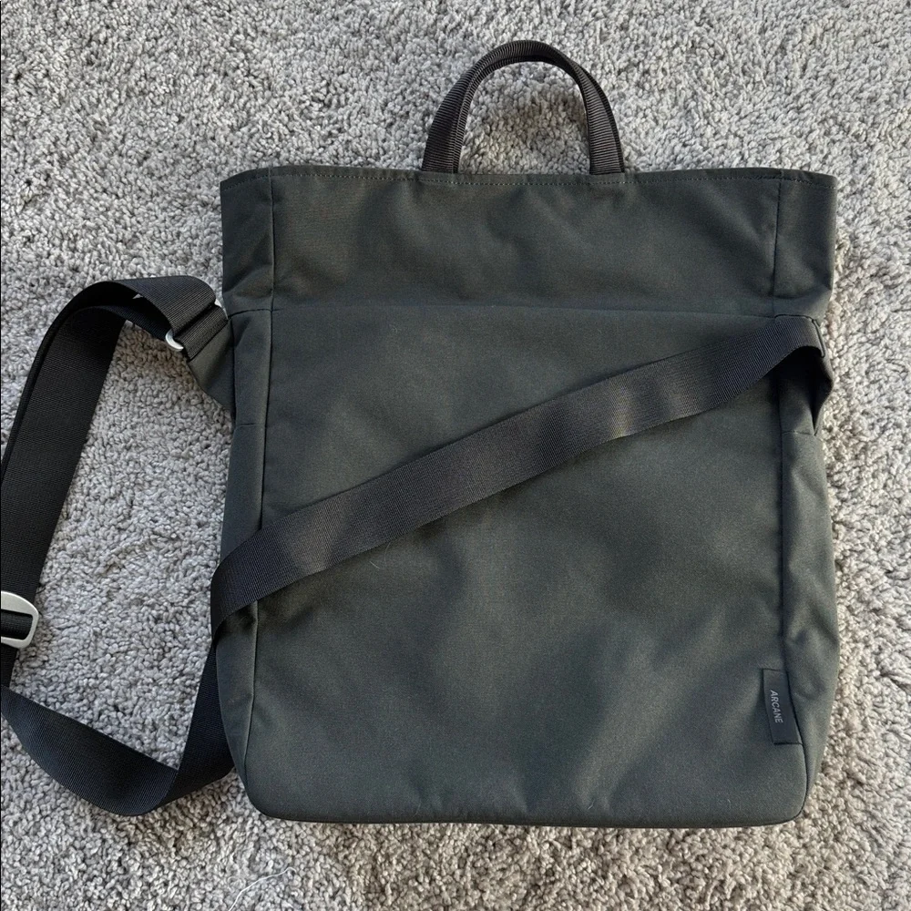 Osprey Arcane Crossbody Bag